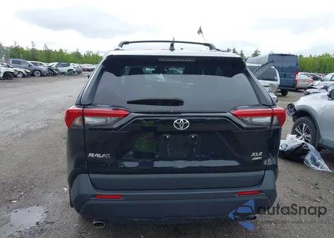 2023 Toyota Rav4 Xle Premium z USA, uszkodzony, nr VIN 2T3A1RFV7PC345557